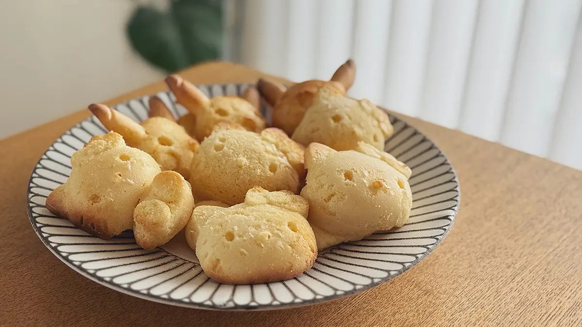 ピカチュウとキティちゃんの型で手作りドーナツの画像2